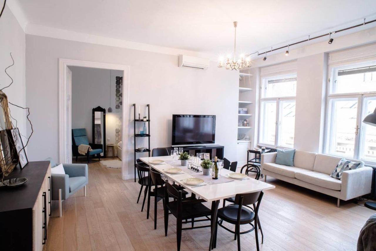 Stunning New Central Home Near Basilica 布达佩斯 外观 照片